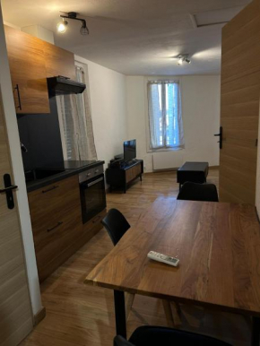 Appart cosy, vue sur les toits